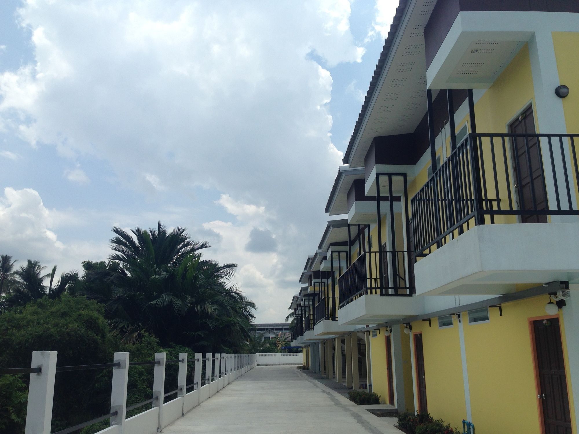 Satun Boutique Resort Экстерьер фото